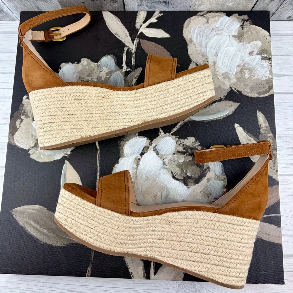 NIB Veronica Beard Gianna Suede Platform Wedge Sandals in Caramel Brown Size 9.
